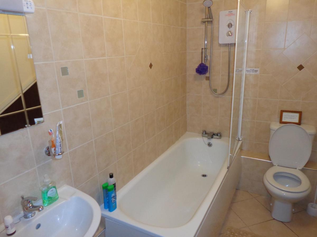 28 Yew Lodge Amroth Luaran gambar